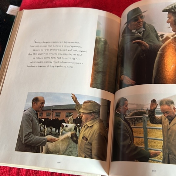 The Vikings vintage book read description and look at pictures before purchasing - Picture 8 of 8